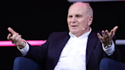 Uli Hoeneß bekommt die Wut der Bayern-Anhänger ab