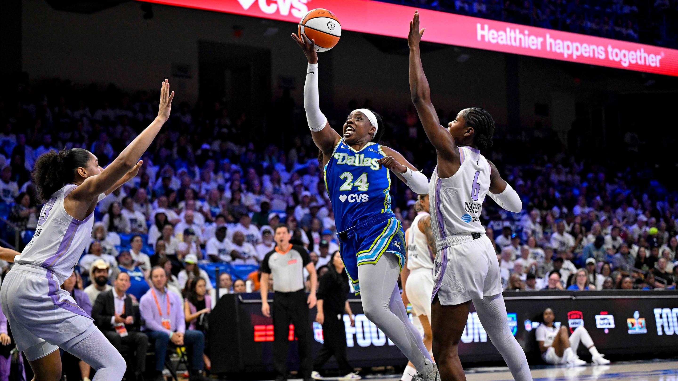 Arike Ogunbowale’s Historic Night Helps Wings Stave Off Playoff Elimination