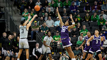 Northwestern v Oregon