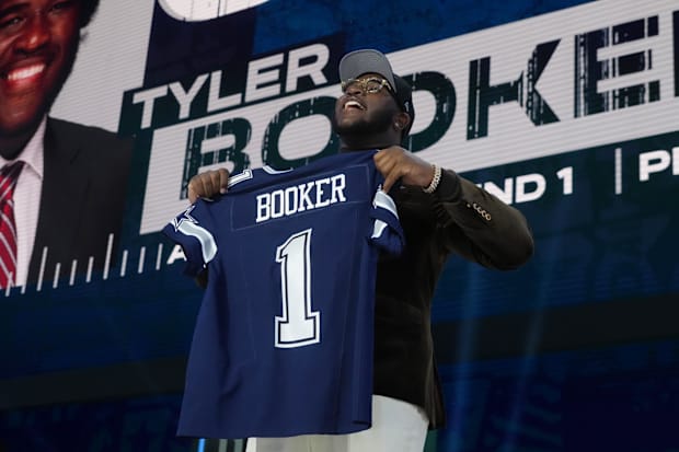 The Dallas Cowboys select Alabama's Tyler Booker with the No. 12 overall pick in the 2025 NFL Draft. 