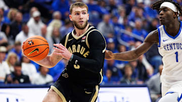 Purdue Boilermakers guard Braden Smith (3) drives to the basket