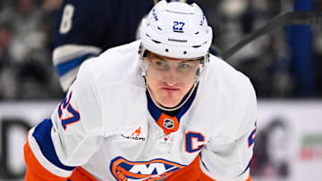 New York Islanders v Columbus Blue Jackets