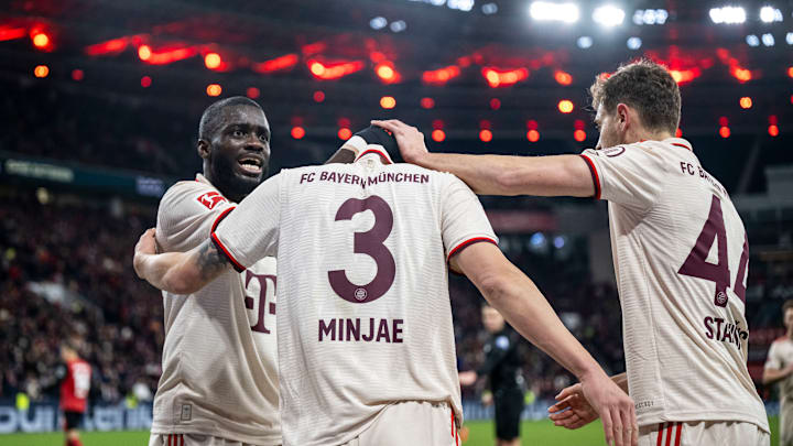 Droht dem FC Bayern der Abgang zweier Innenverteidiger? Droht dem FC Bayern der Abgang zweier Innenverteidiger?