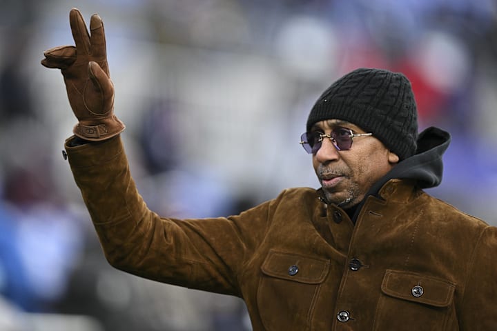Stephen A. Smith waves to the crowd before a game between the Baltimore Ravens and Pittsburgh Steelers.