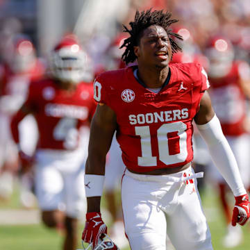 Oklahoma linebacker Kip Lewis