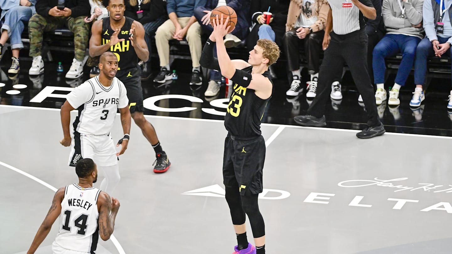 NBA Three-Team Trade Talks Involving Markkanen, Fox, Hawks, Spurs, Jazz