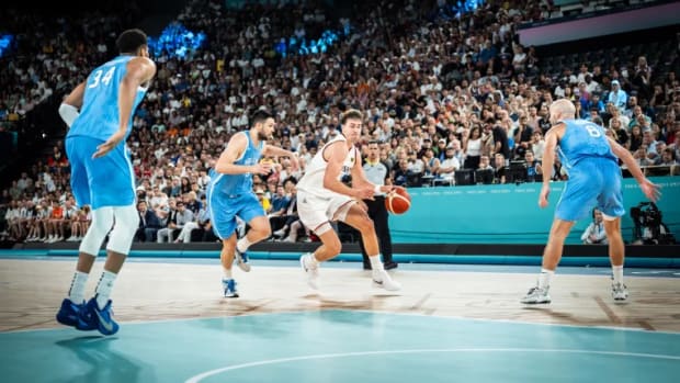 Franz Wagner drives to the basket versus Greece in Olympic quarterfinal play on Tuesday.