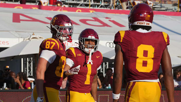 USC Trojans Lincoln Riley Los Angeles Memorial Coliseum Fan Attendance Missouri State Bears Georgia Southern Eagles Makai Lem