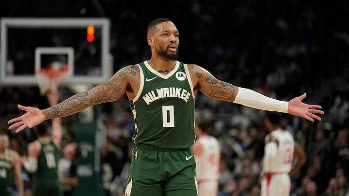 Los Angeles Clippers v Milwaukee Bucks