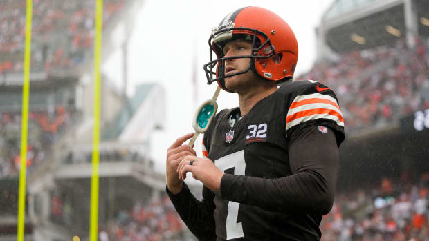 Kicker walks out of the tunnel for the second half kick off.