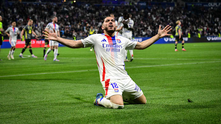 Rayan Cherki ist sich mit seinem neuen Verein einig geworden Rayan Cherki ist sich mit seinem neuen Verein einig geworden
