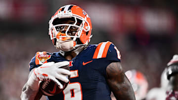 South Carolina v Illinois - Cheez-It Citrus Bowl