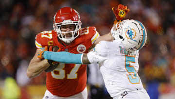 AFC Wild Card Playoffs - Miami Dolphins v Kansas City Chiefs