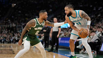 Charlotte Hornets v Milwaukee Bucks