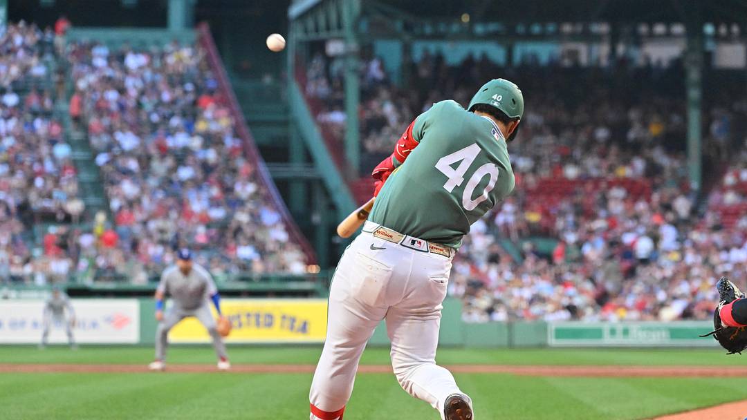 Boston Red Sox first baseman Willson Contreras.