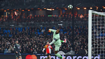Mike Maignan let in a bad goal in AC Milan's loss to Feyenoord.