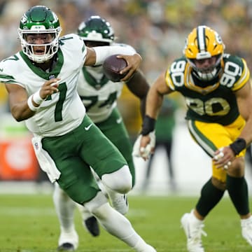 Justin Fields looked good in his preseason debut for the New York Jets.
