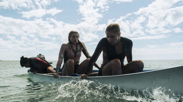 Jodie (Ann Truong), Annie (Saskia Archer), Nic (Teressa Liane) - The Reef: Stalked - Photo Credit: Jaque Fisher/Shudder