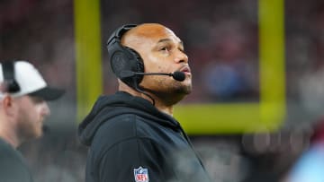 Las Vegas Raiders head coach Antonio Pierce.