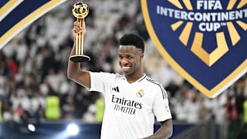 Vini Jr foi campeão do mundo e ainda levou dois prêmios: melhor em campo e craque do torneio