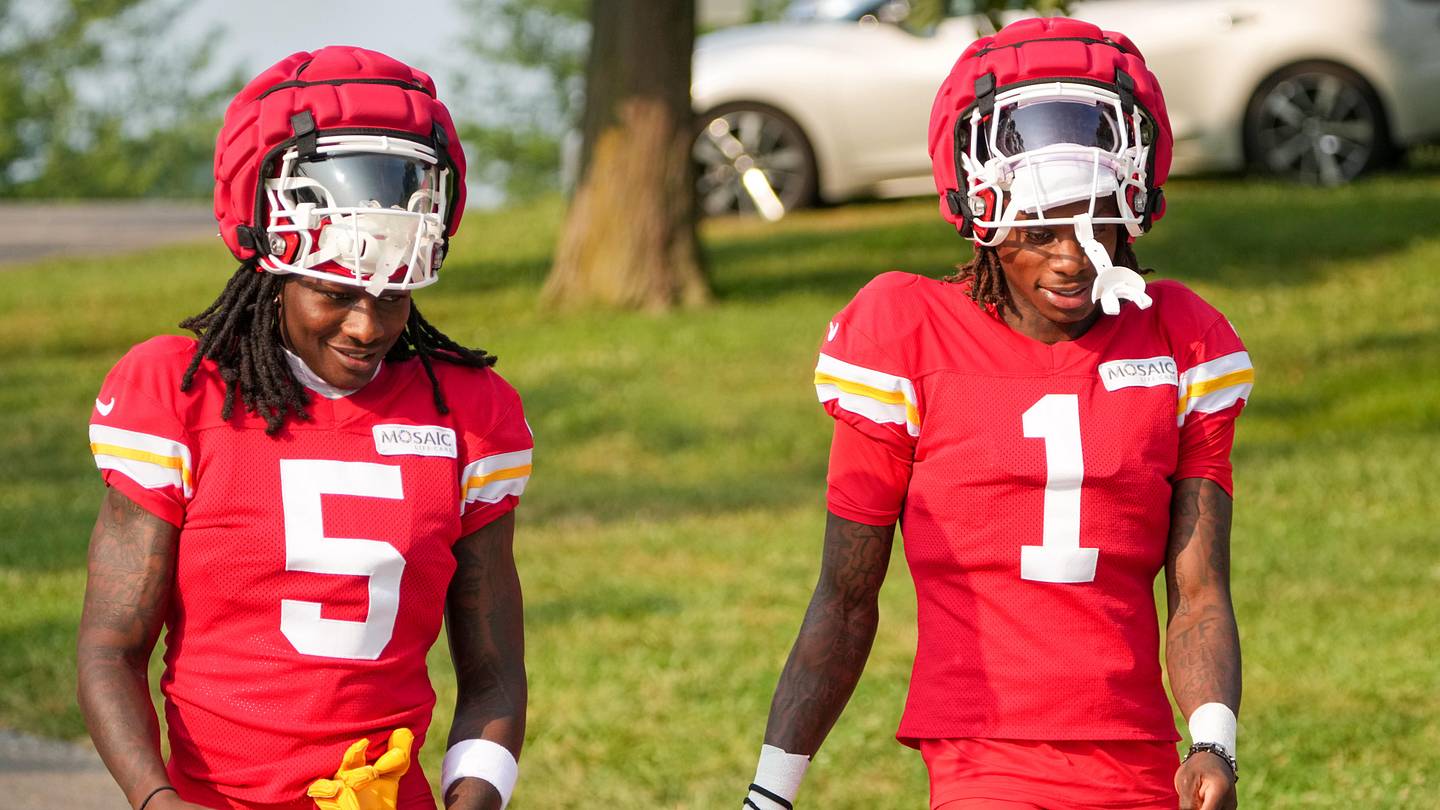 How Hollywood Brown's Injury Impacts KC's WR Room — Could Chiefs Reunite with Former WR1?