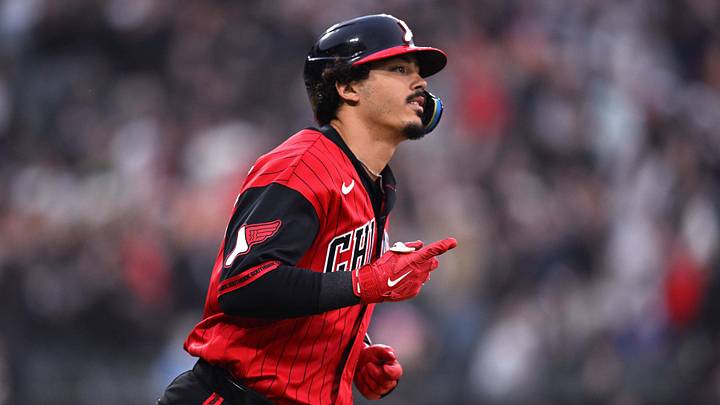 Jun 26, 2026; Chicago, Illinois, USA; Chicago White Sox third baseman Miguel Vargas (20) rounds the bases after hitting a three-run home run against the Kansas City Royals during the third inning at Rate Field. Mandatory Credit: Patrick Gorski-Imagn Images
