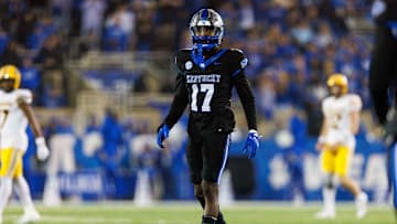 Oct 14, 2023; Lexington, Kentucky, USA; Kentucky Wildcats linebacker Daveren Rayner (17) during the third quarter against the Missouri Tigers at Kroger Field. Mandatory Credit: Jordan Prather-Imagn Images