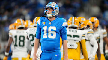 Green Bay Packers v Detroit Lions