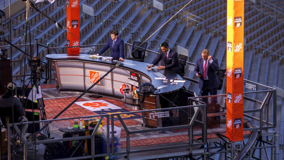 ESPN College GameDay Crew Picks and Predictions 2022 for Week 9 With Guest Picker Stephen A. Smith