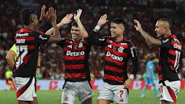 Flamengo vem de vitórias consecutivas no Brasileirão Flamengo vem de vitórias consecutivas no Brasileirão