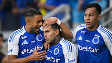 Palestino x Cruzeiro duelam pela Sul-Americana 2025