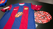 Le maillot inédit avec le logo des Rolling Stones.