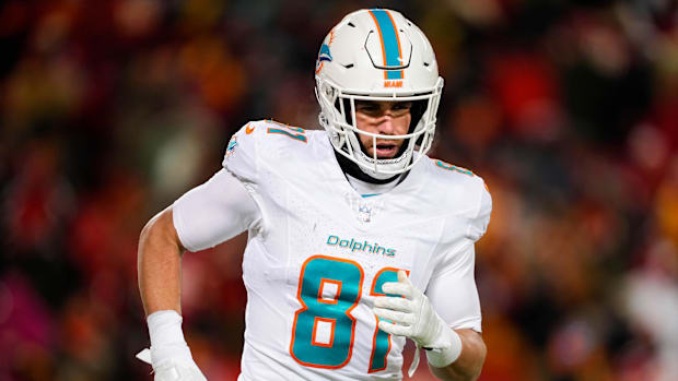 Miami Dolphins tight end Durham Smythe (81) during the second half