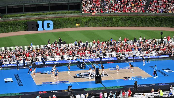 Sep 6, 2026; Chicago, IL, USA; A general wide view during the third set in a match between the Kentucky Wildcats and the Penn State Nittany Lions at Wrigley Field. Mandatory Credit: Patrick Gorski-Imagn Images Sep 6, 2026; Chicago, IL, USA; A general wide view during the third set in a match between the Kentucky Wildcats and the Penn State Nittany Lions at Wrigley Field. Mandatory Credit: Patrick Gorski-Imagn Images
