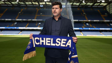 Pochettino tape déjà du poing sur la table