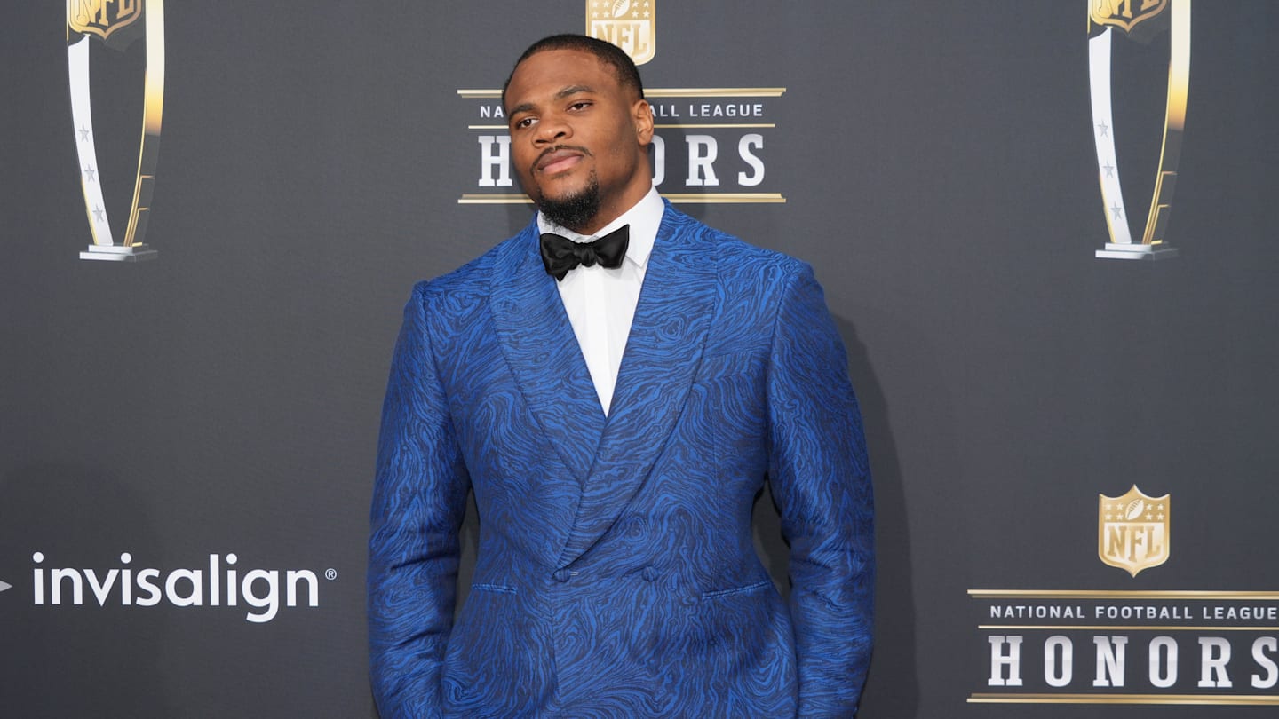 Dallas Cowboys Face Pressure to Extend Micah Parsons Amid Contract Talks