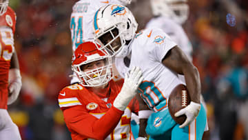 AFC Wild Card Playoffs - Miami Dolphins v Kansas City Chiefs