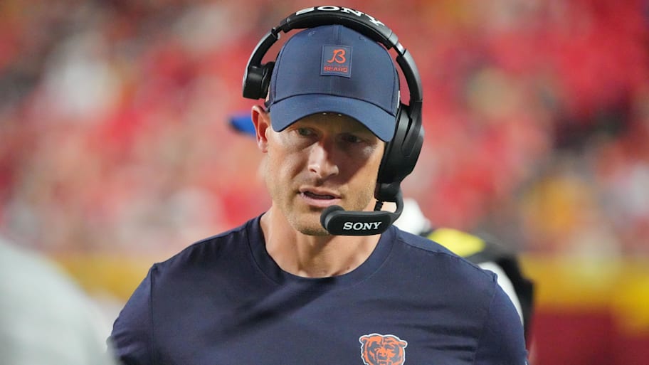 Chicago Bears coach Ben Johnson on field against the Kansas City Chiefs.