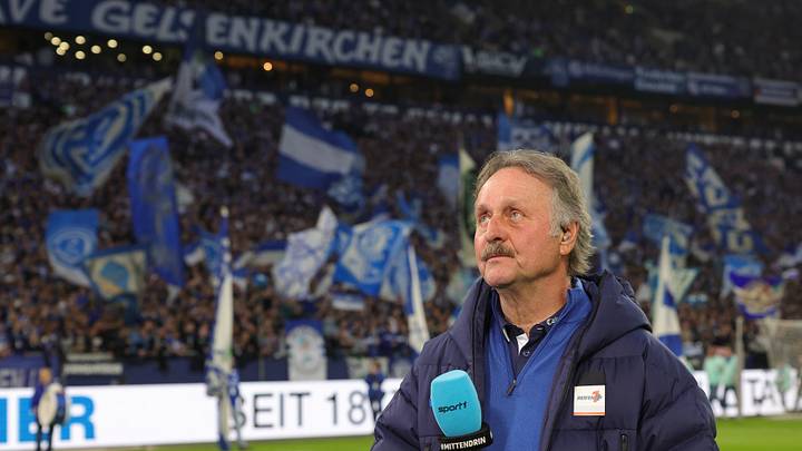 Wenn es nach Peter Neururer geht, steht Schalke vor einer schweren Saison