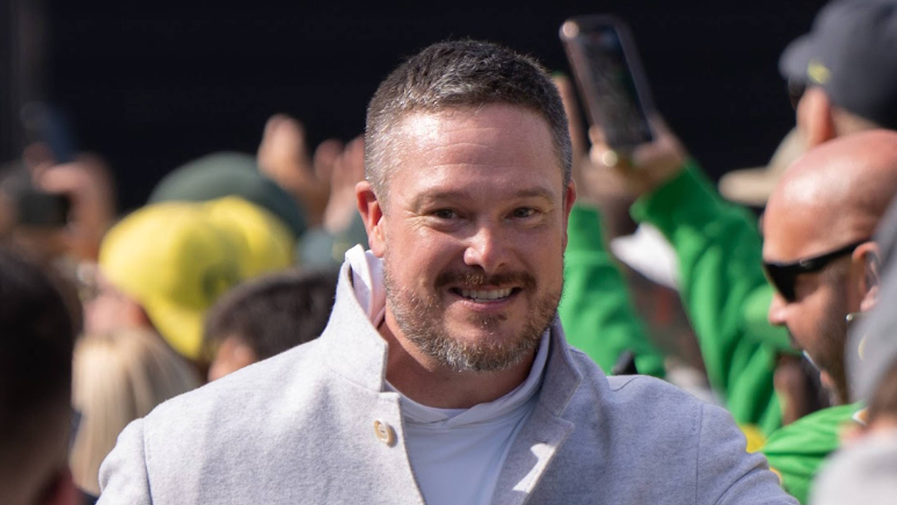 Oregon Coach Dan Lanning Takes Blame for Oklahoma State Upset