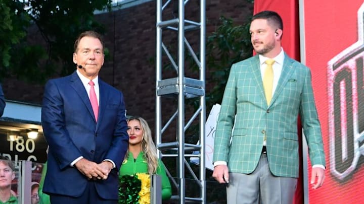 Oregon Ducks coach Dan Lanning Reveals Best Nick Saban Advice Oregon Ducks coach Dan Lanning Reveals Best Nick Saban Advice