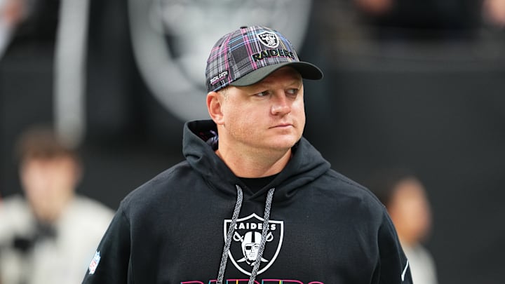 Las Vegas Raiders offensive coordinator Luke Getsy.