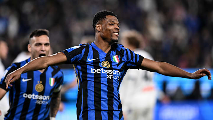 Denzel Dumfries is one of world football's elite wingbacks. Denzel Dumfries is one of world football's elite wingbacks.