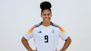 Shekira Martinez läuft aktuell noch für die U23 auf