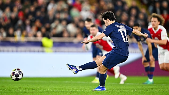 Vitinha a loupé un pénalty à Monaco.