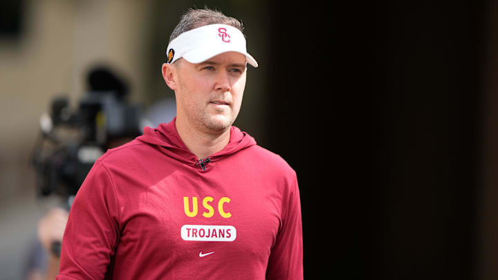 Sep 10, 2022; Stanford, California, USA; USC Trojans head coach Lincoln Riley walks out of the tunnel for warmups before the start of the first quarter against the Stanford Cardinal at Stanford Stadium. Mandatory Credit: Stan Szeto-Imagn Images Sep 10, 2022; Stanford, California, USA; USC Trojans head coach Lincoln Riley walks out of the tunnel for warmups before the start of the first quarter against the Stanford Cardinal at Stanford Stadium. Mandatory Credit: Stan Szeto-Imagn Images