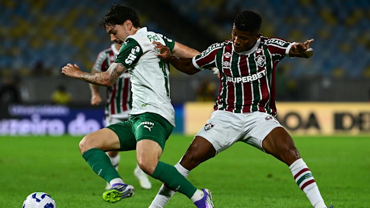 Palmeiras e Fluminense se enfrentam em Barueri