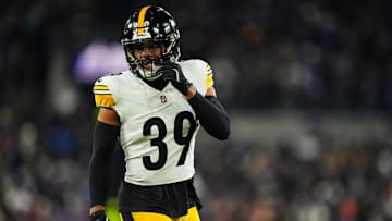 AFC Wild Card Playoffs: Pittsburgh Steelers v Baltimore Ravens