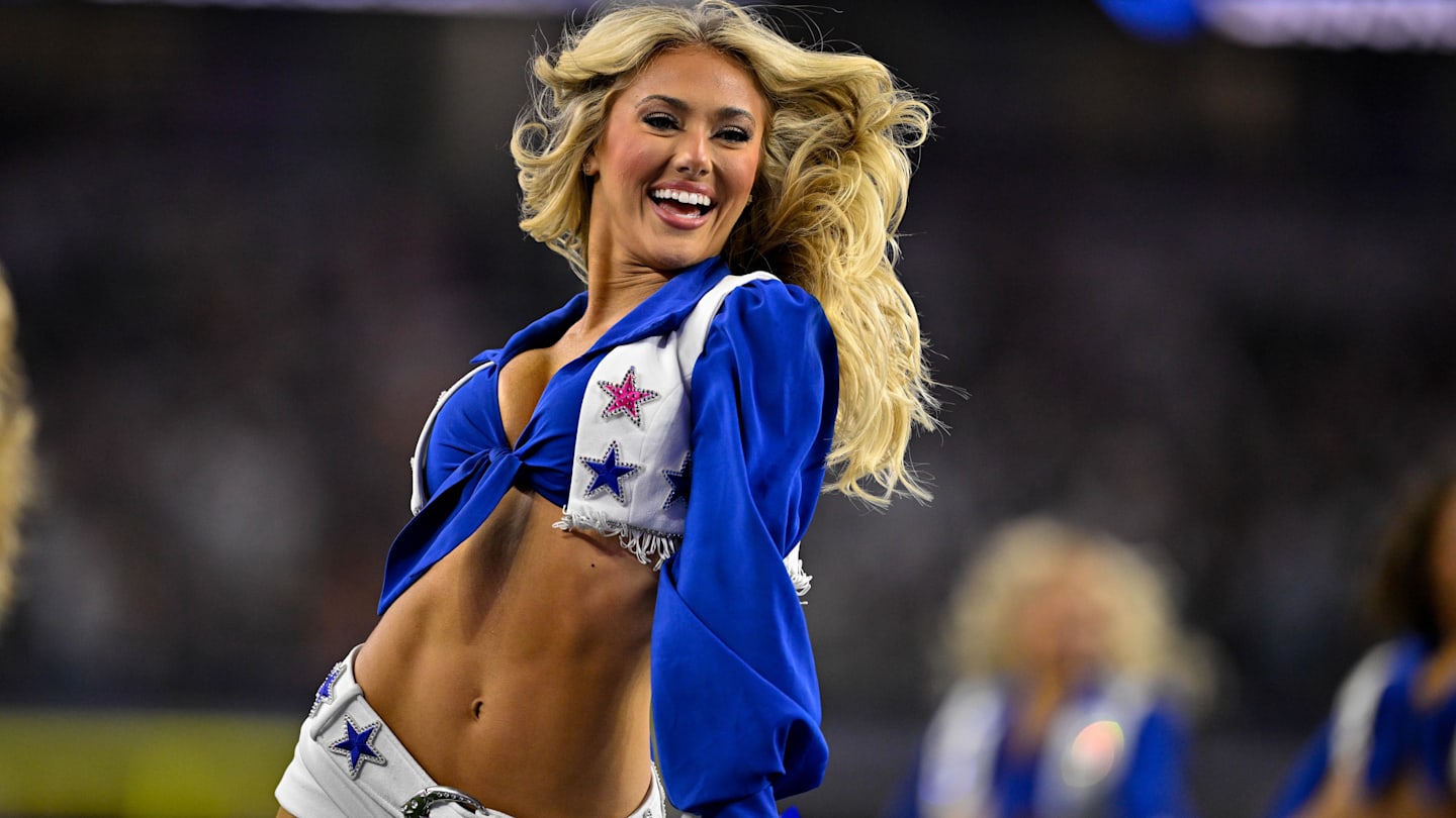 Cowboys Cheerleaders Join Dua Lipa in Dallas
