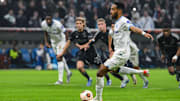 O Olympique de Marseille bateu o Ajax por 4 a 3 no Vélodrome.